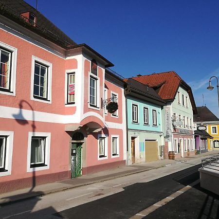 Gaestezimmer & Apartment Mayrhofer Вайдхофен-ан-дер-Ибс Экстерьер фото